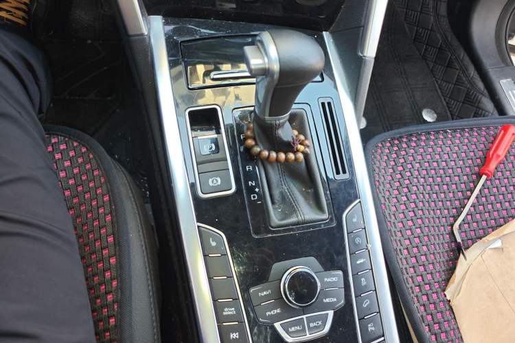 Used Haval H7 2016 Blue-Label H7 2.0T Automatic Luxury Model
