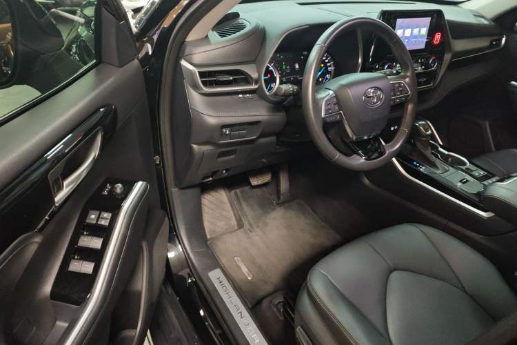 Used Toyota Highlander 2023 2.5L Smart Electric Hybrid Dual-Motor All-Wheel-Drive Luxury 7-Seater
