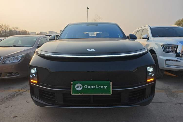 Used Li Auto L8 2023 Pro Model
