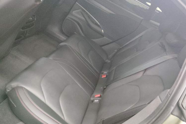 Used  SU7 2024 Four-Wheel Drive Ultra-Long Range Advanced Intelligent Driving Max Edition