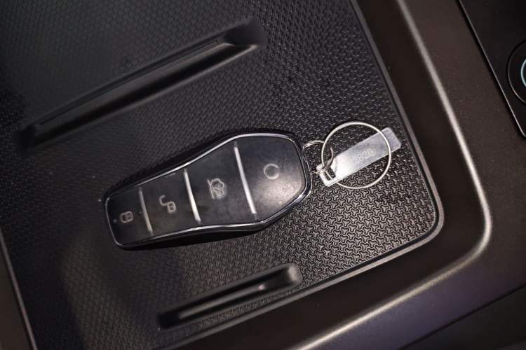 Used BYD Qin PLUS 2025 DM-i Smart Drive 55KM Leading Model