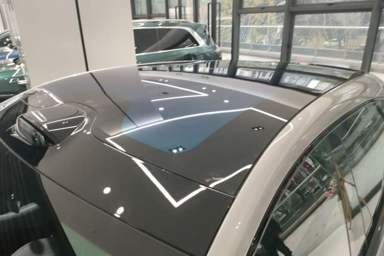 Used  YU7 2025 Ultra-Long Range High-Performance All-Wheel-Drive Max Edition