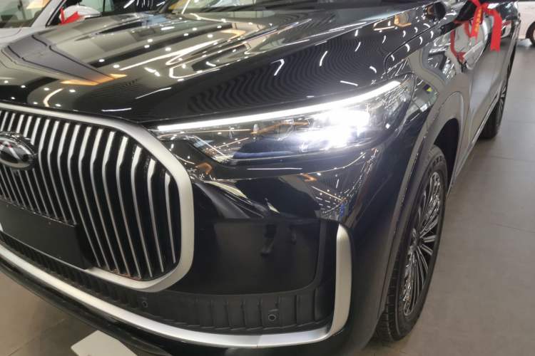 Used Chery Tiggo 9 2025 2.0T Dual-Clutch Two-Wheel Drive Luxury Edition 5 Seats