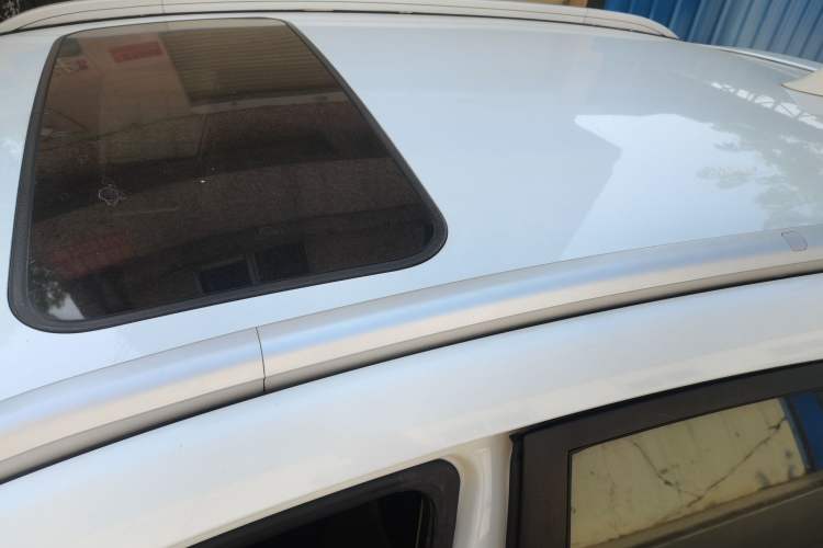 Used Geely Auto Emgrand 2017 Hatchback RS Million Edition 1.5L CVT Upward Version
