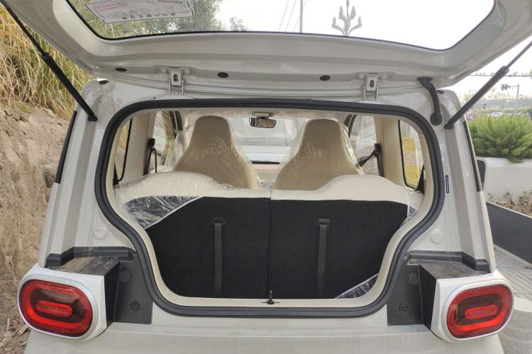 Used Wuling Hongguang MINIEV 2024 3rd Generation 215km Youth Edition
