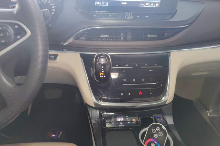 Used Buick GL8 2020 Land Cruiser Executive Class 652T Comfort Model