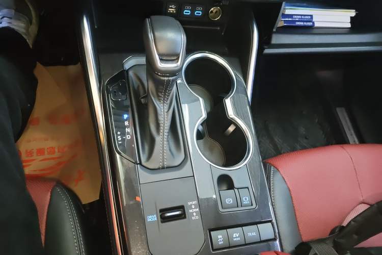 Used Toyota Crown Kluger 2021 2.5L HEV Four-Wheel Drive Flagship Edition
