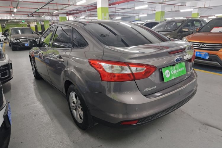 Used Ford Focus 2012 Sedan 1.6L Automatic Fashion Edition
