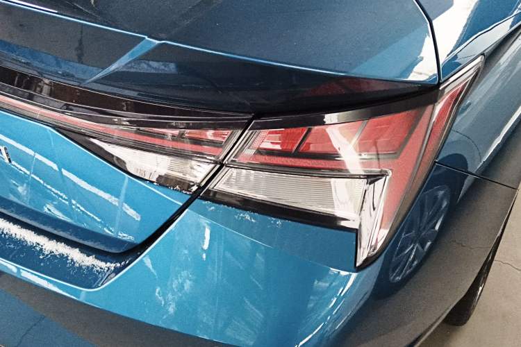 Used Hyundai Elantra 2021 1.5L CVT LUX Prestige Edition
