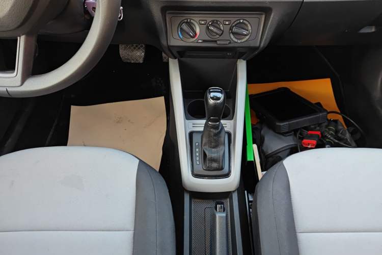 Used Skoda Fabia 2015 1.4L Automatic Front-Drive Model