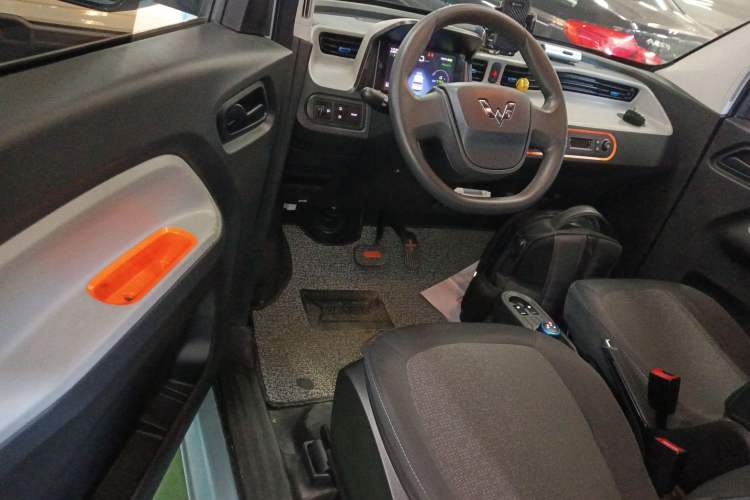 Used Wuling Hongguang MINIEV 2020 Enjoyment Model Lithium Iron Phosphate