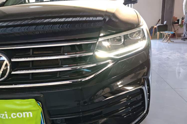 Used Volkswagen Tiguan L 2023 330TSI Automatic Two-Wheel Drive R-Line Enjoyment Edition
