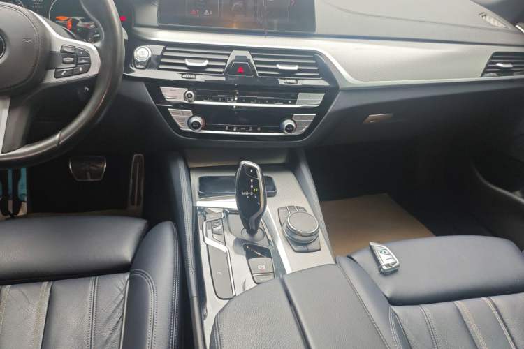 Used BMW 5 Series 2019 525i M Sport Package
