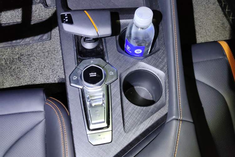 Used Changan UNI-V 2024 1.5T Prestige Edition