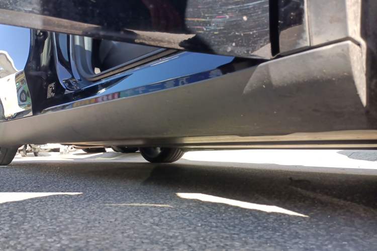 Used Tesla Model Y 2023 High-Performance All-Wheel-Drive Version