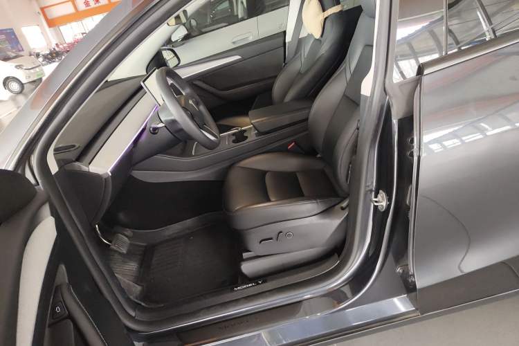 Used Tesla Model Y 2024 Rear-Wheel-Drive Version