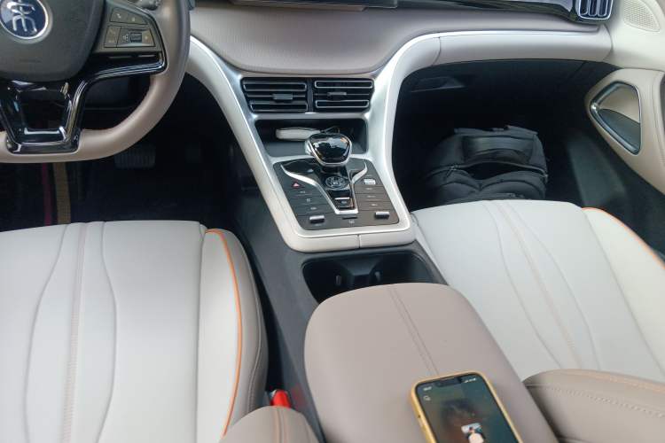 Used BYD Song Pro New Energy 2024 HONOR Edition DM-i 71KM Beyond Model
