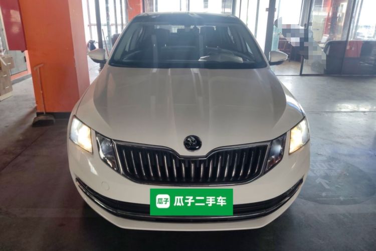 Used Skoda Octavia 2018 1.6L Automatic Luxury Edition