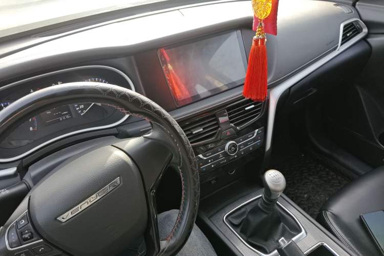 Used Venucia T90 2017 2.0L Manual ChenShang Edition
