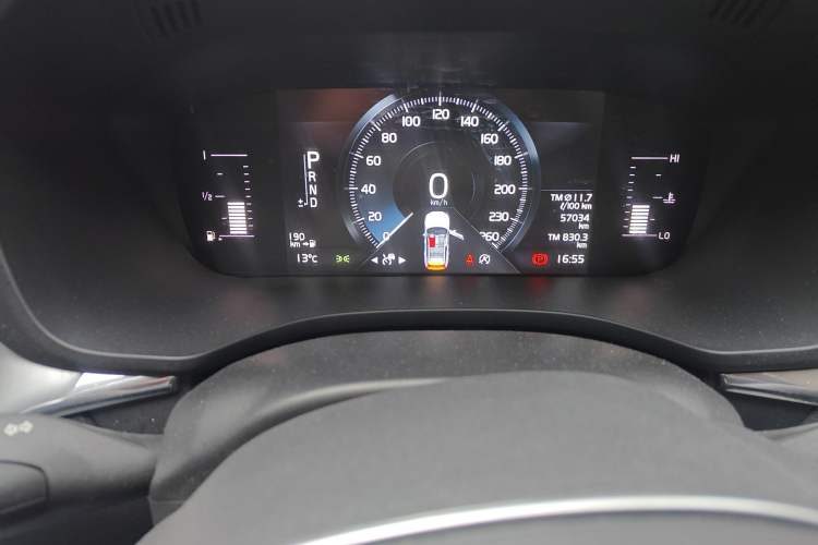 Used Volvo XC60 2019 T5 4x4 Smart Edition China V Standard