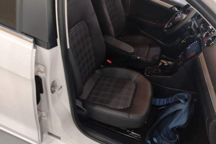 Used Volkswagen Jetta 2017 1.5L Automatic Comfort Model
