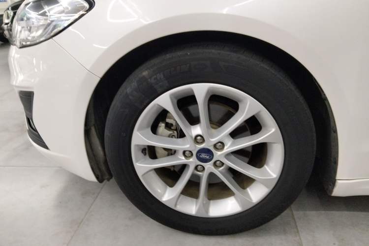 Used Ford Mondeo 2018 EcoBoost 180 Smart Control Fashion Model China VI Standard
