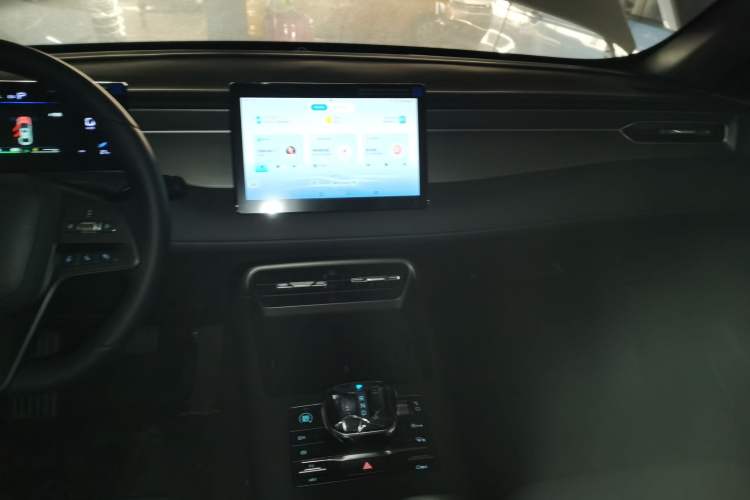 Used BYD Qin PLUS 2025 DM-i Smart Drive 55KM Leading Model