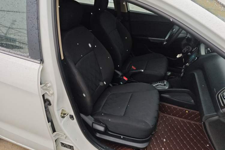 Used Kia K2 2015 Sedan 1.4L Automatic GLS
