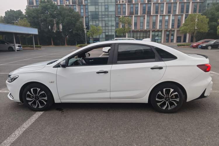 Used Chevrolet Monza 2019 RS 330T Automatic Comfort Edition China VI Standard