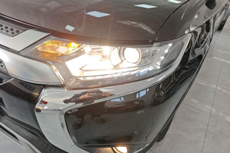 Used Mitsubishi Outlander 2020 2.0L Two-Wheel Drive Enjoyment Version 5 Seats