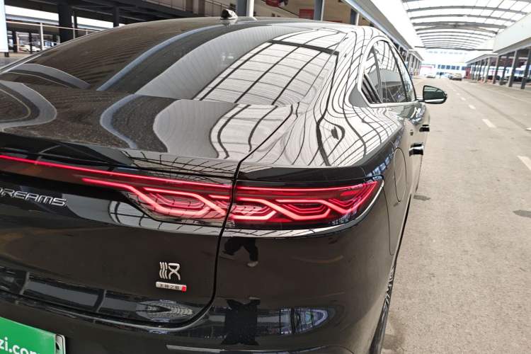 Used BYD Han 2025 DM-i Intelligent Driving Edition 125KM LiDAR Flagship Model
