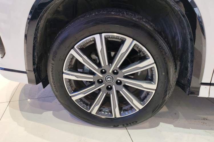 Used Changan CS75 PLUS 2023 3rd Generation 1.5T Automatic Prestige Model
