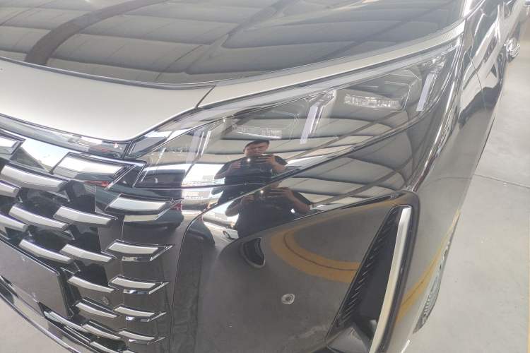 Used BYD Xia 2025 DM-i 1.5T 180km Excellence Model
