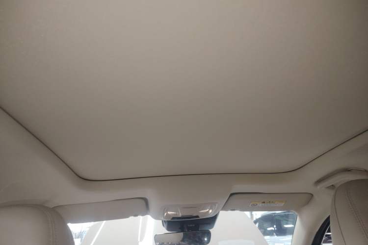 Used ORA Good Cat 2023 401 km Standard Range Prestige Version Lithium Iron Phosphate