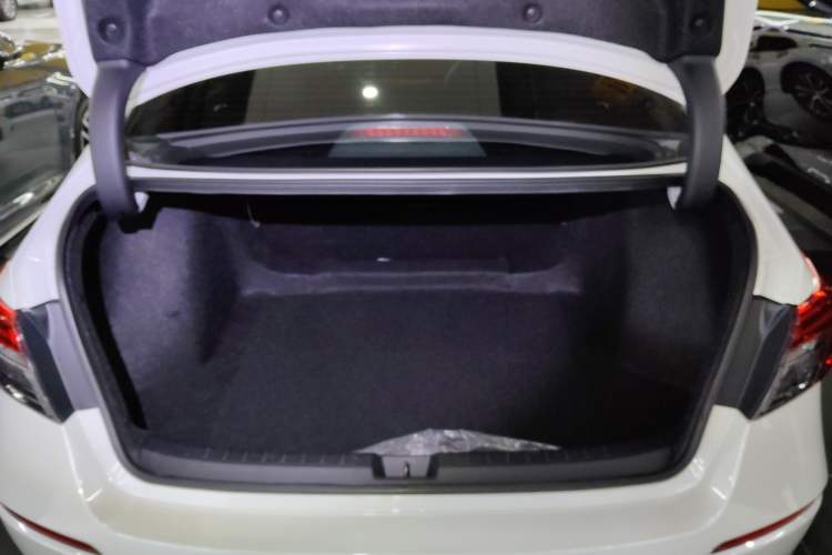 Used Honda Civic 2023 240TURBO CVT Dynamic Edition
