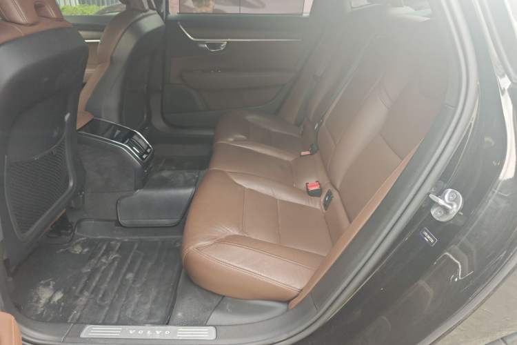 Used Volvo S90 2022 B5 Zhiyuan Luxury Edition