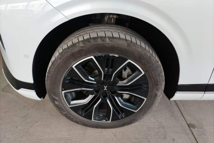 Used XPeng G9 2025 625 Long-Range Max
