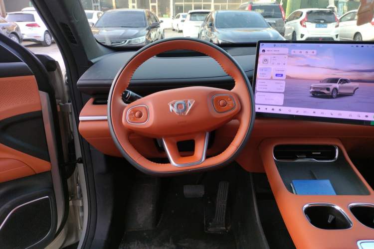 Used  Q07 2025 215 Flagship Edition
