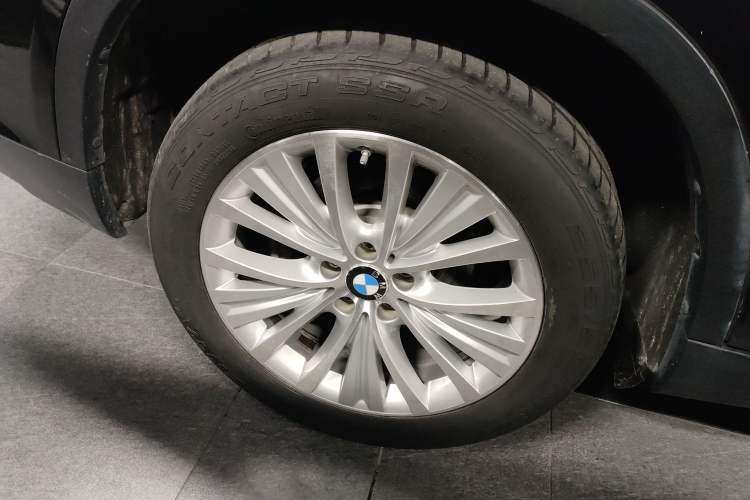 Used BMW X5 2014 xDrive35i Luxury Model
