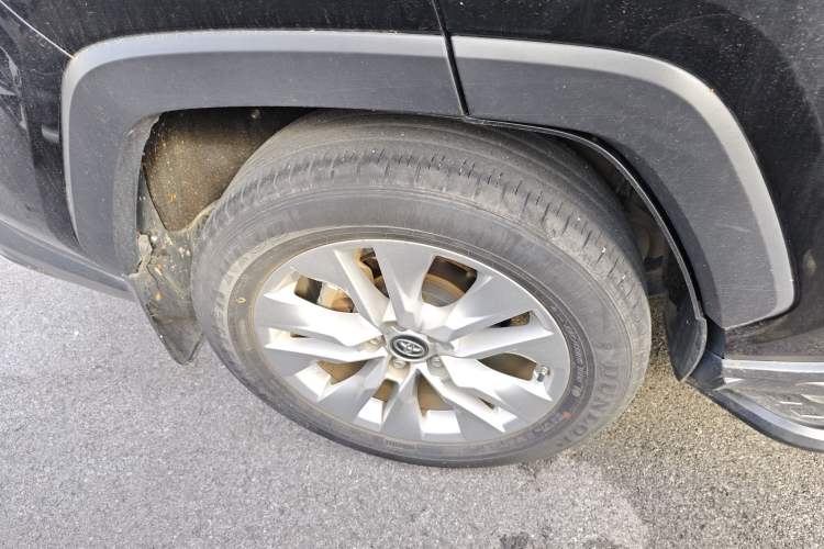 Used Toyota Wildlander 2022 Updated Version 2.0L CVT Two-Wheel Drive Leading Edition
