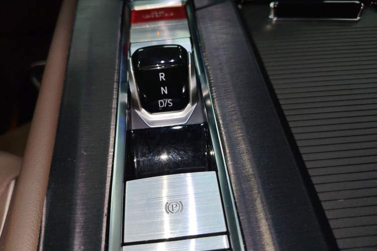 Used Volkswagen Viloran 2023 Revised 380TSI Prestige Edition