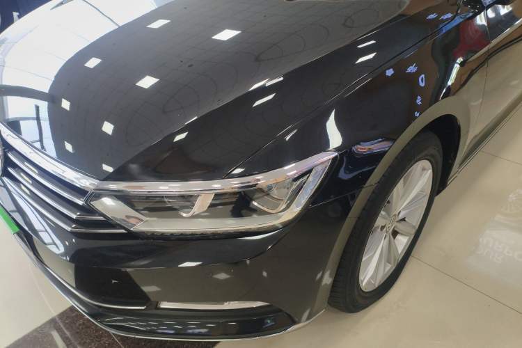 Used Volkswagen Magotan 2019 330TSI DSG Leading Edition China V Standard
