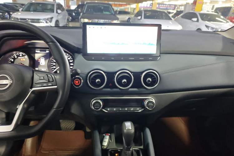 Used Nissan Qashqai 2025 Honor 2.0L CVT XV+ Leading Edition
