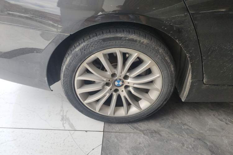 Used BMW 5 Series 2014 525Li Luxury Design Package