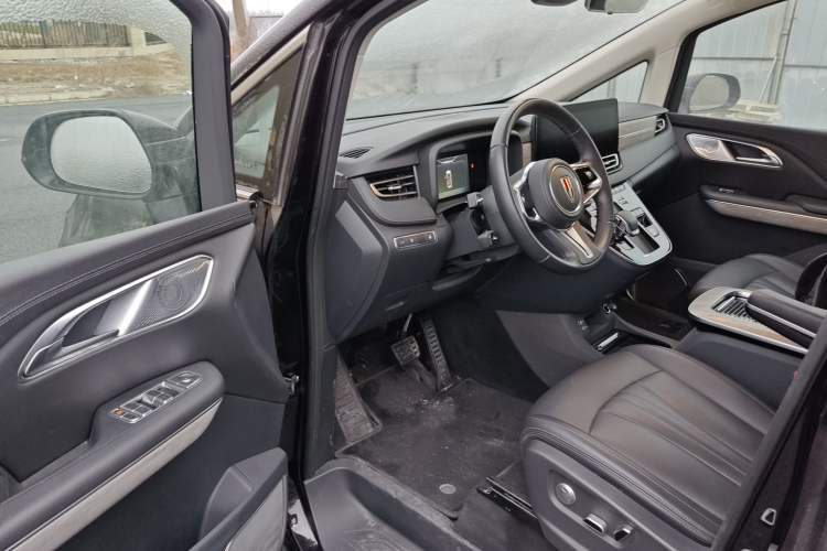 Used Hongqi HQ9 PHEV 2024 2.0T Four-Wheel Drive Business Edition
