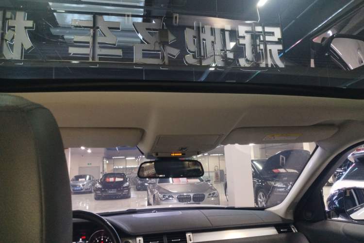 Used Land Rover Range Rover Evoque 2018 200PS PURE New Fashion Edition