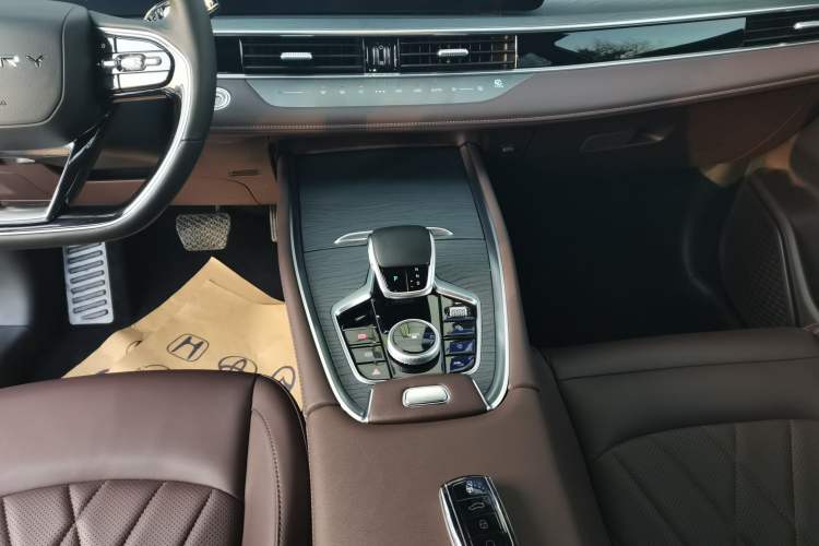 Used Chery Tiggo 8 PRO 2024 Champion Edition 290T Two-Wheel Drive Peak Version 5 Seats
