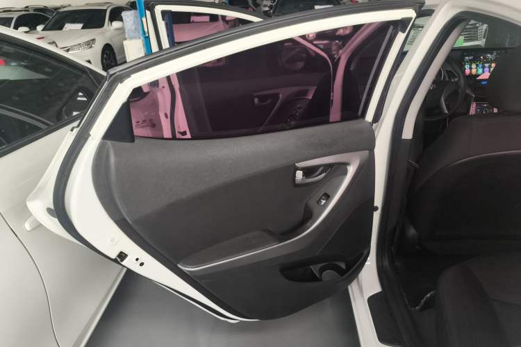 Used Hyundai Elantra 2016 1.6L Automatic Smart Version