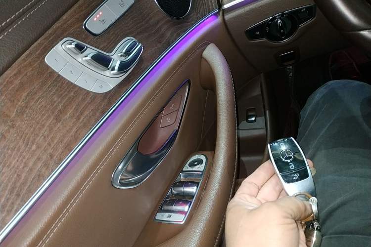 Used Mercedes-Benz E-Class 2019 Facelifted E 300 L Stylish Version
