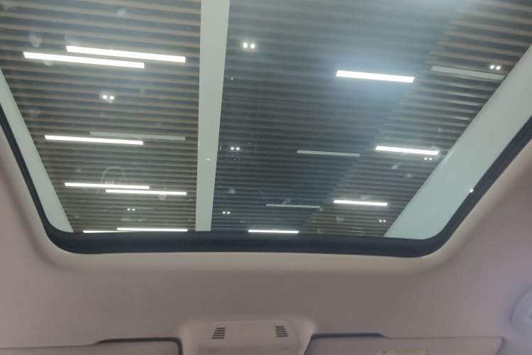 Used Volkswagen Viloran 2024 380TSI Luxury Edition